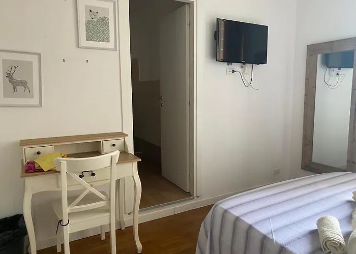 Gasthof La Rosa Di 3 In Heart Of In San Giovanni Rom